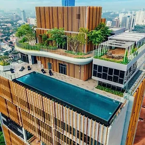  Apartment Ceylonz Klcc By Twin Tower View