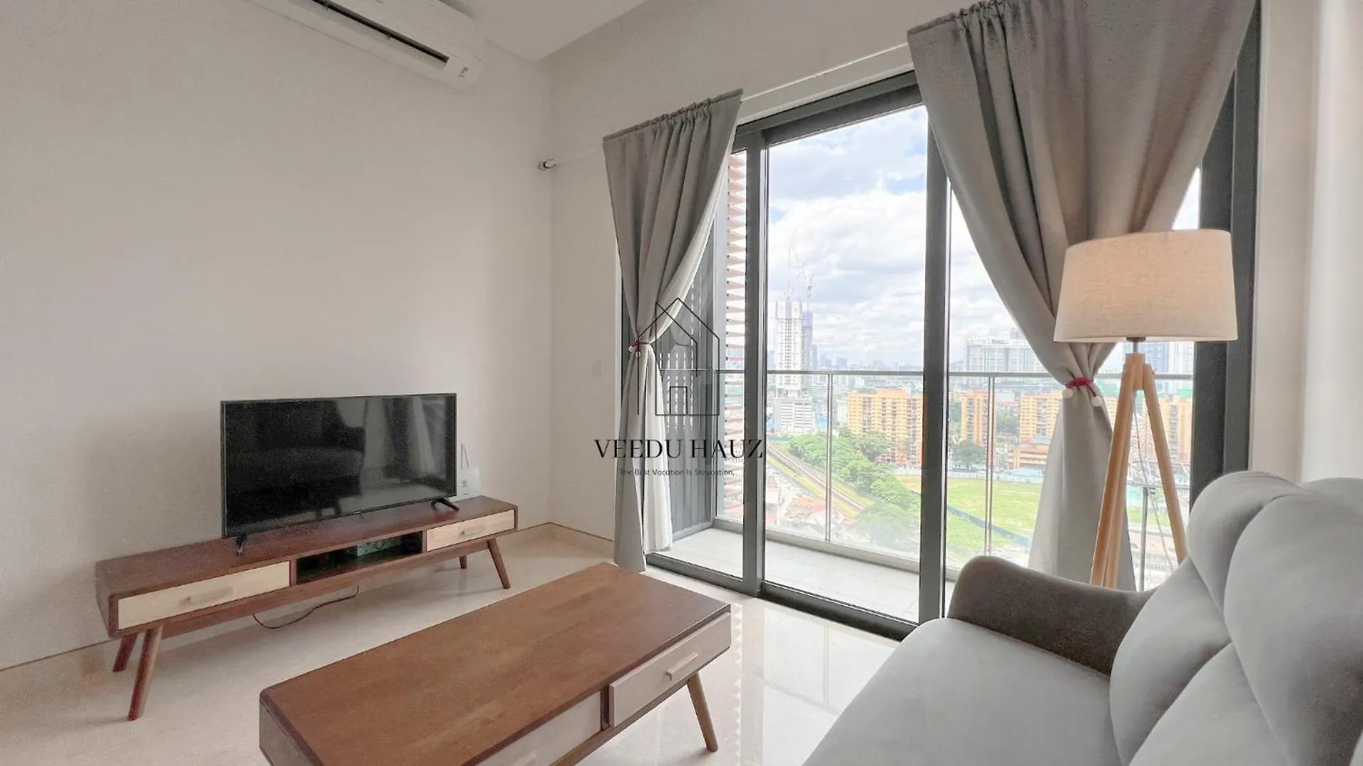 Lucentia Residences Bbcc At Lalaport Kuala Lumpur By Veedu Hauz 0*,